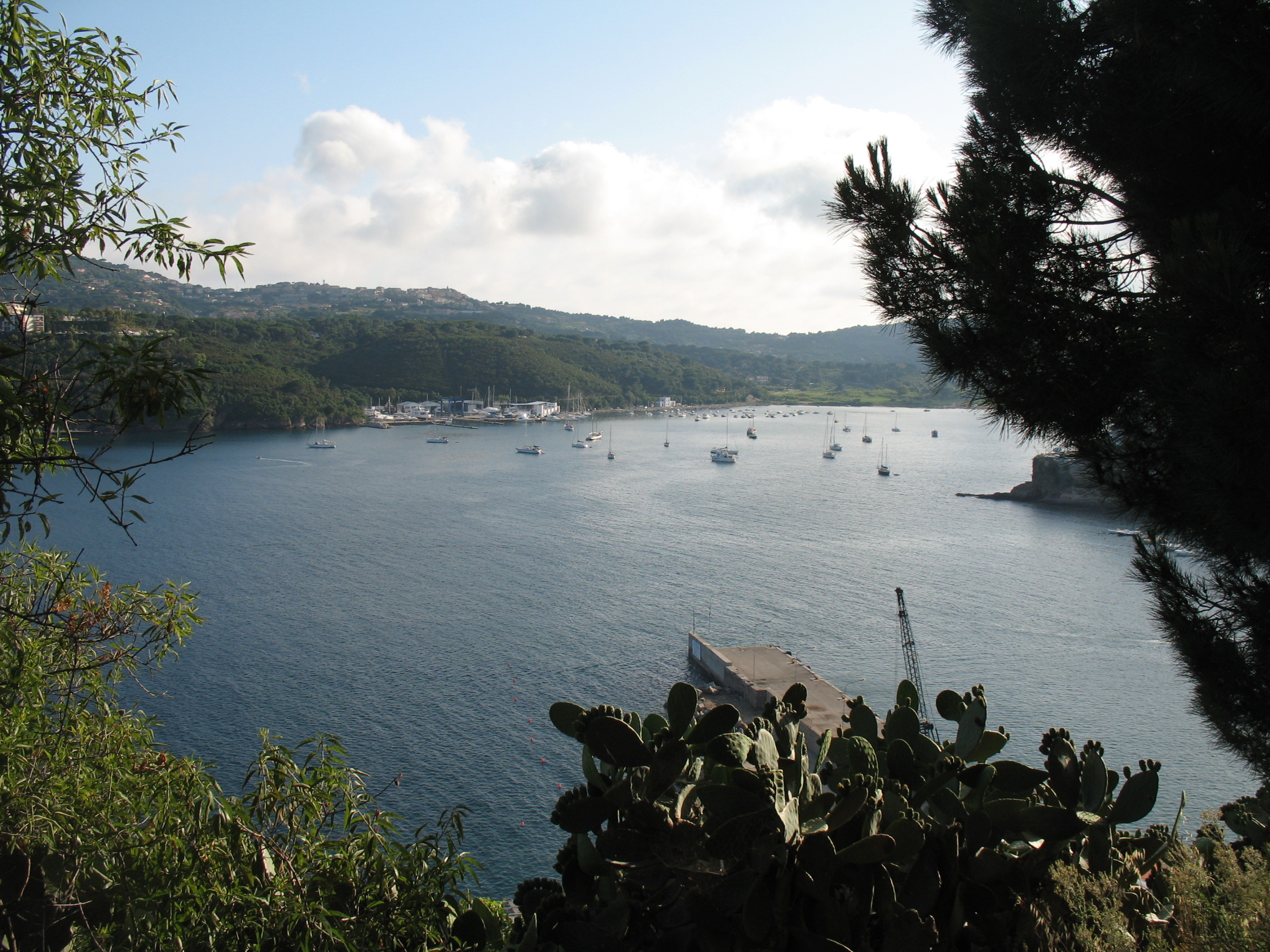 Porto Azzurro mare, spiagge e storia